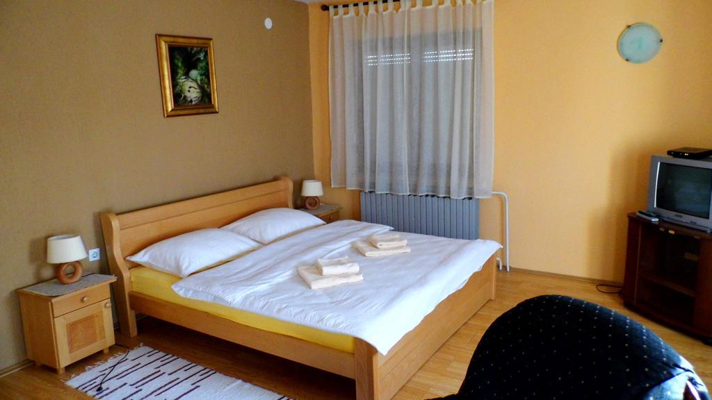 Apartmani Maraton Vukovar Exterior photo
