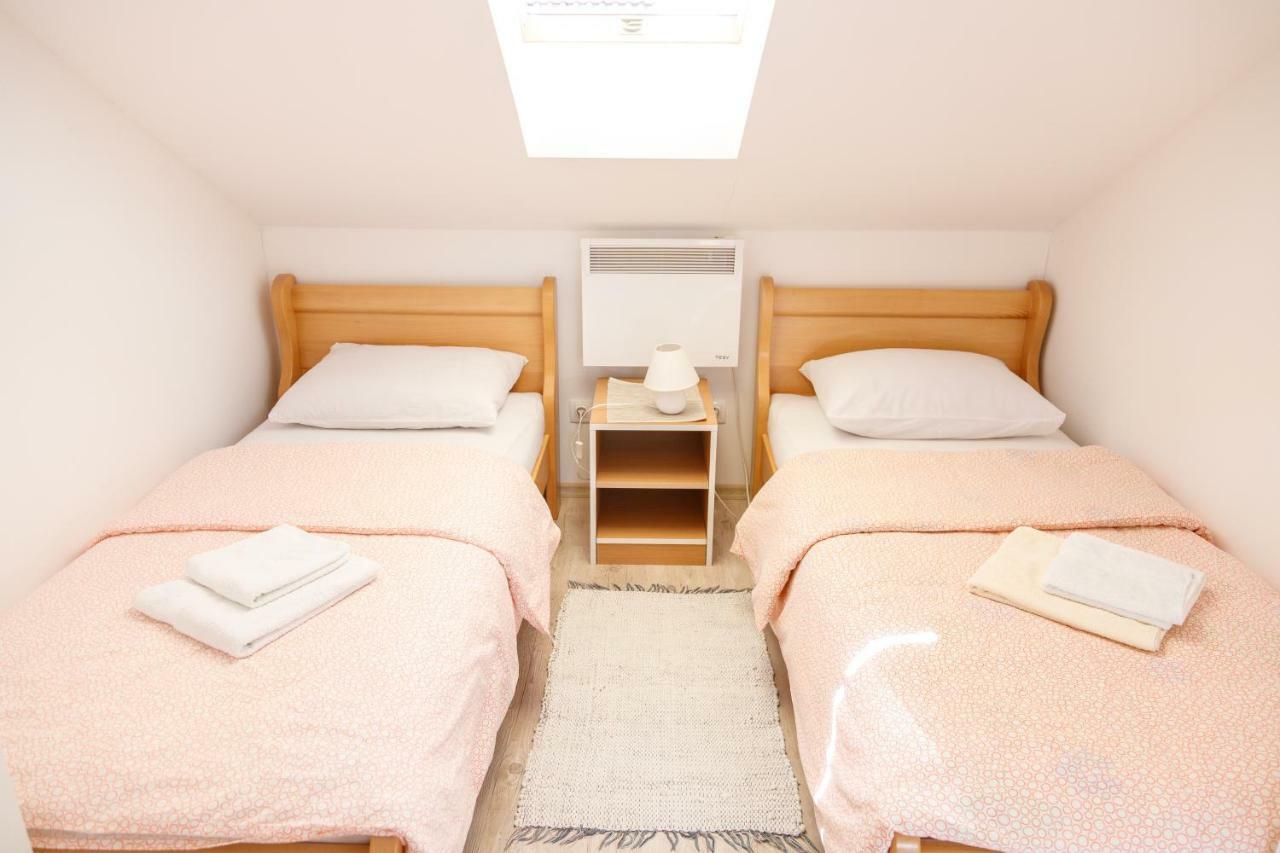 Apartmani Maraton Vukovar Exterior photo